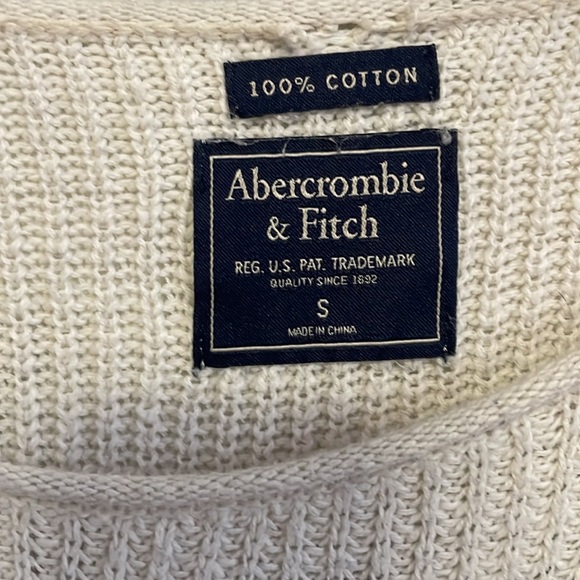 100% Cotton Abercrombie and Fitch striped sweater small - Picture 2 of 5